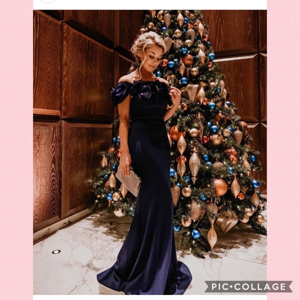Aidan Mattox off shoulder mermaid long gown - Picture 1 of 5